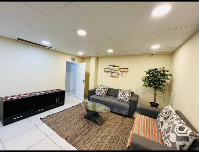 450M² OFFICE FOR SALE IN HALFWAY HOUSE